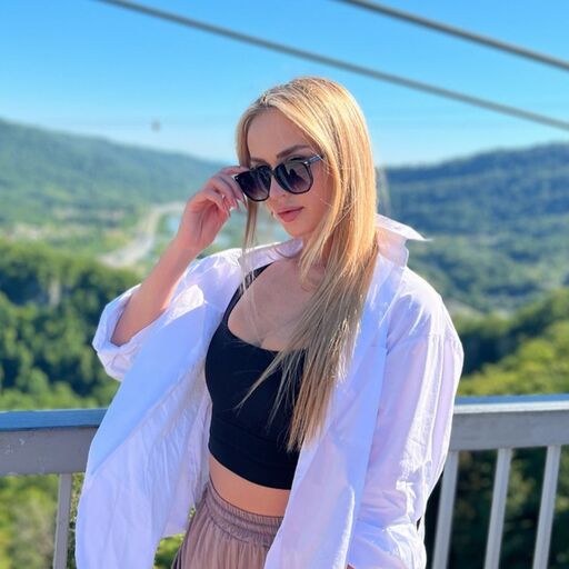 LnkBio profile picture for @molly