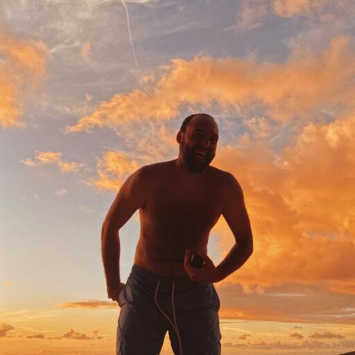 @frankieleroux Profile Picture