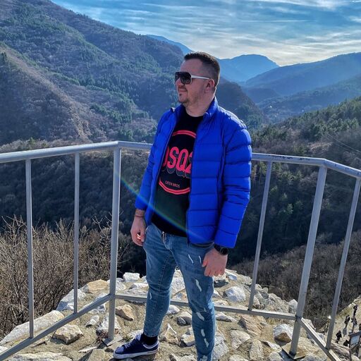 LnkBio profile picture for @teen