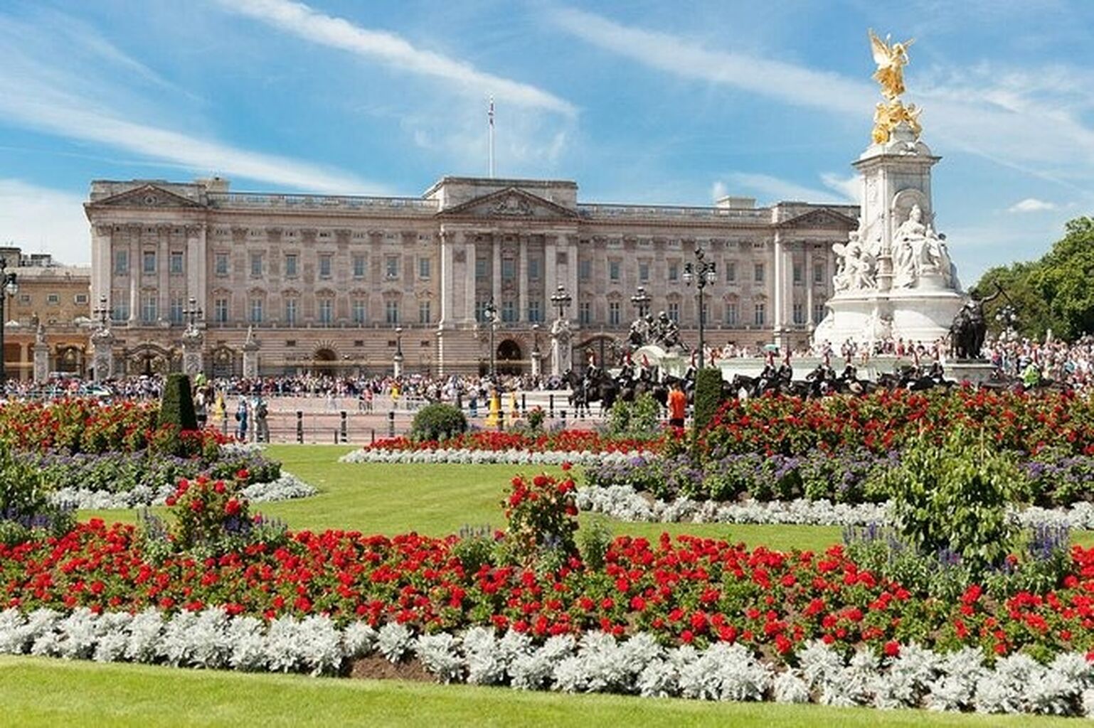 POPULAR TRENDING RECOMMENDED THINGS TO DO NEAR LONDON | THE BEST TOURS IN LONDON