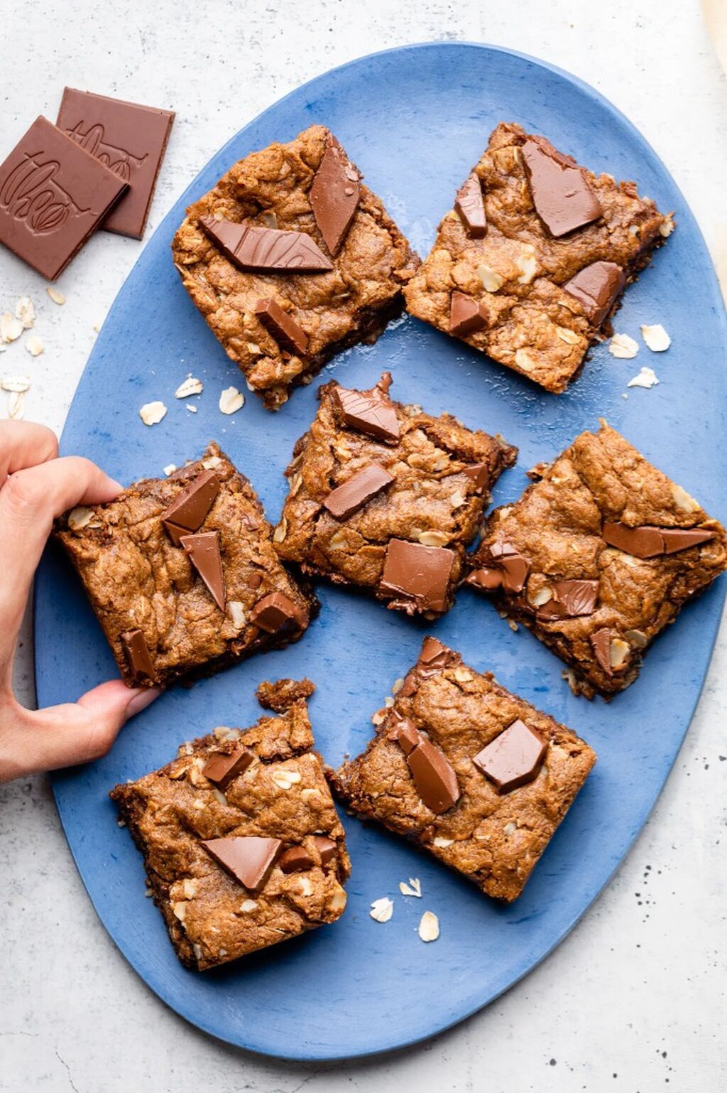Oatmeal Chocolate Chunk Cookie Bars