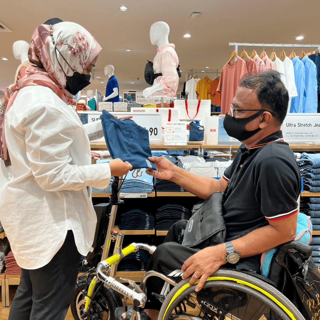 UNIQLO Access - Sign up for your accommodated shopping session today! 
