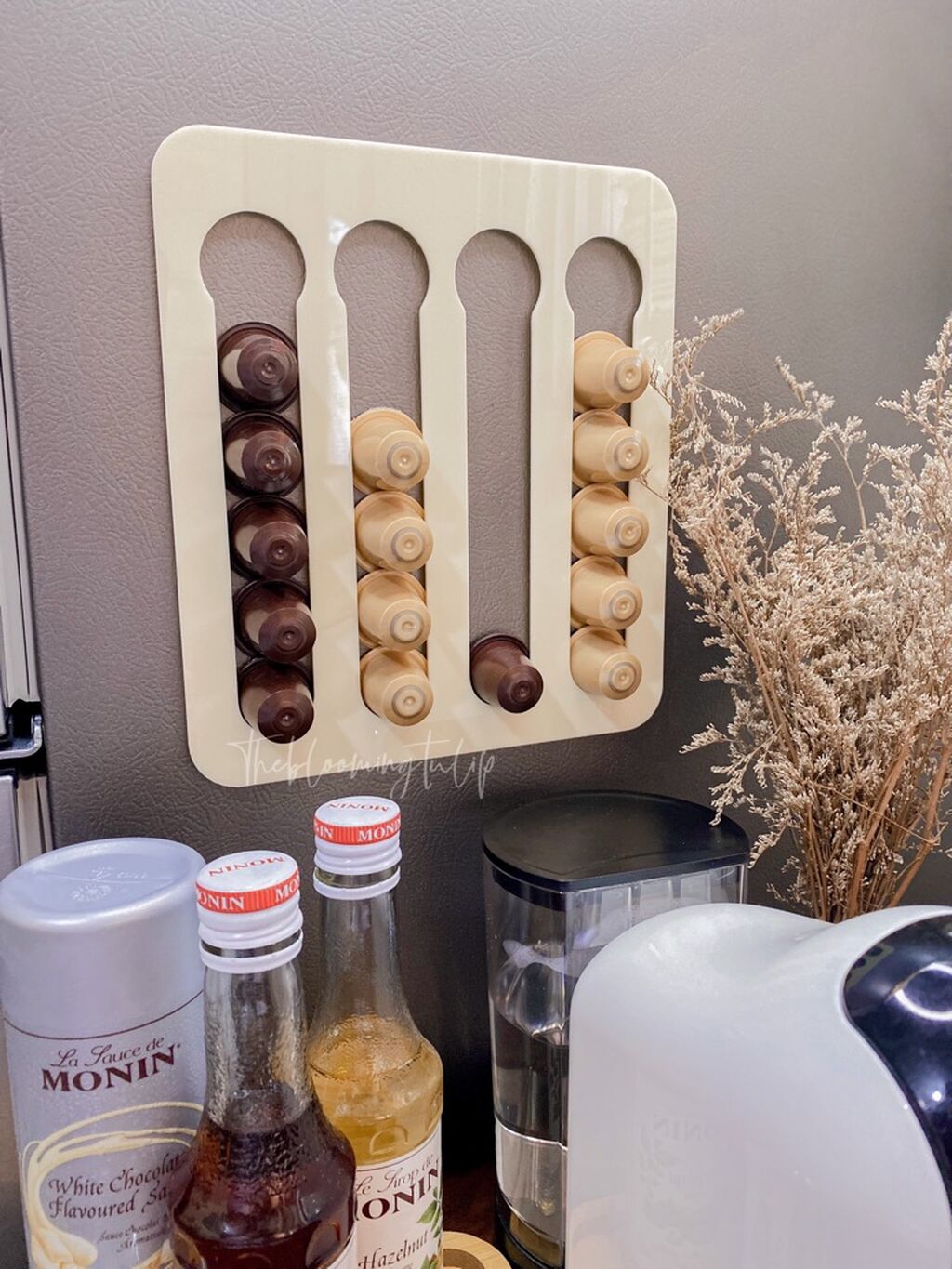 Coffee pods holder