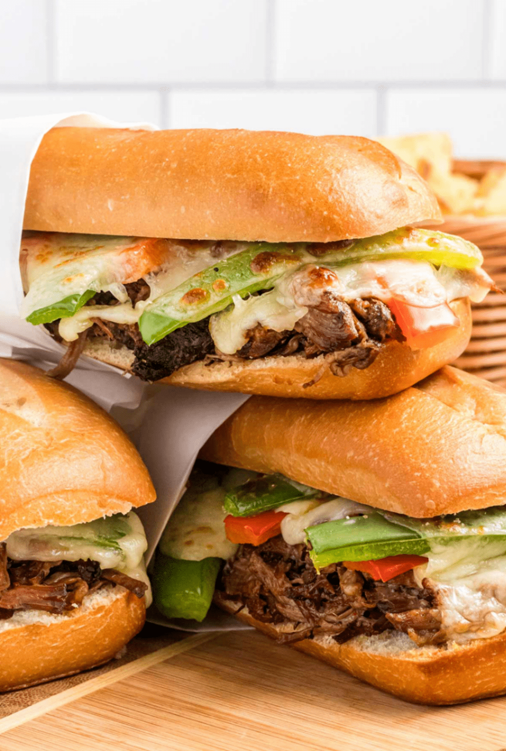 Slow Cooker Shredded Beef Sandwiches