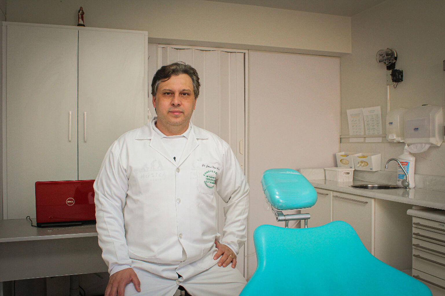 Cirurgi&atilde;o Dentista Gustavo Sathler 