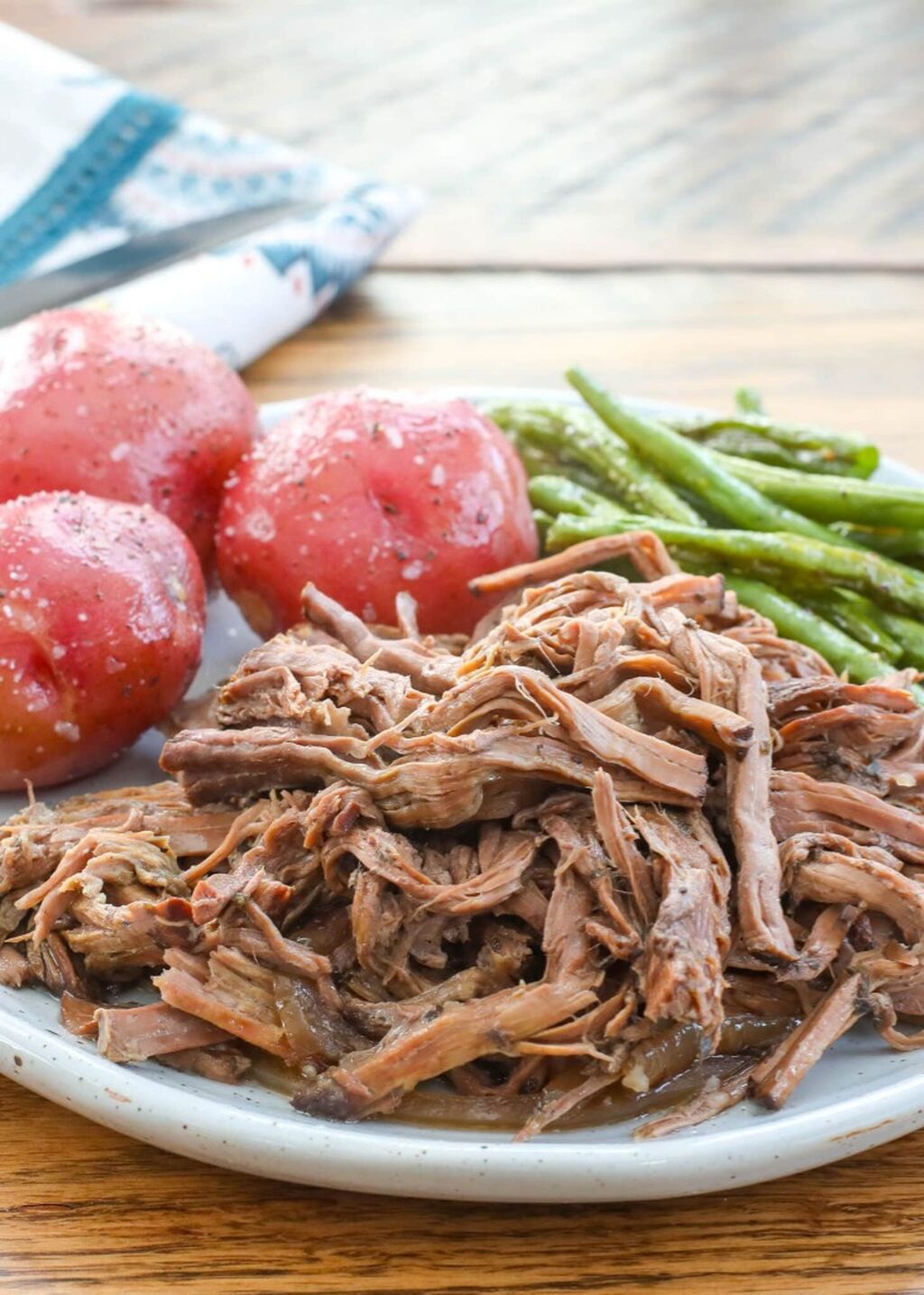 Slow-Cooker Italian Red Wine Roast Beef