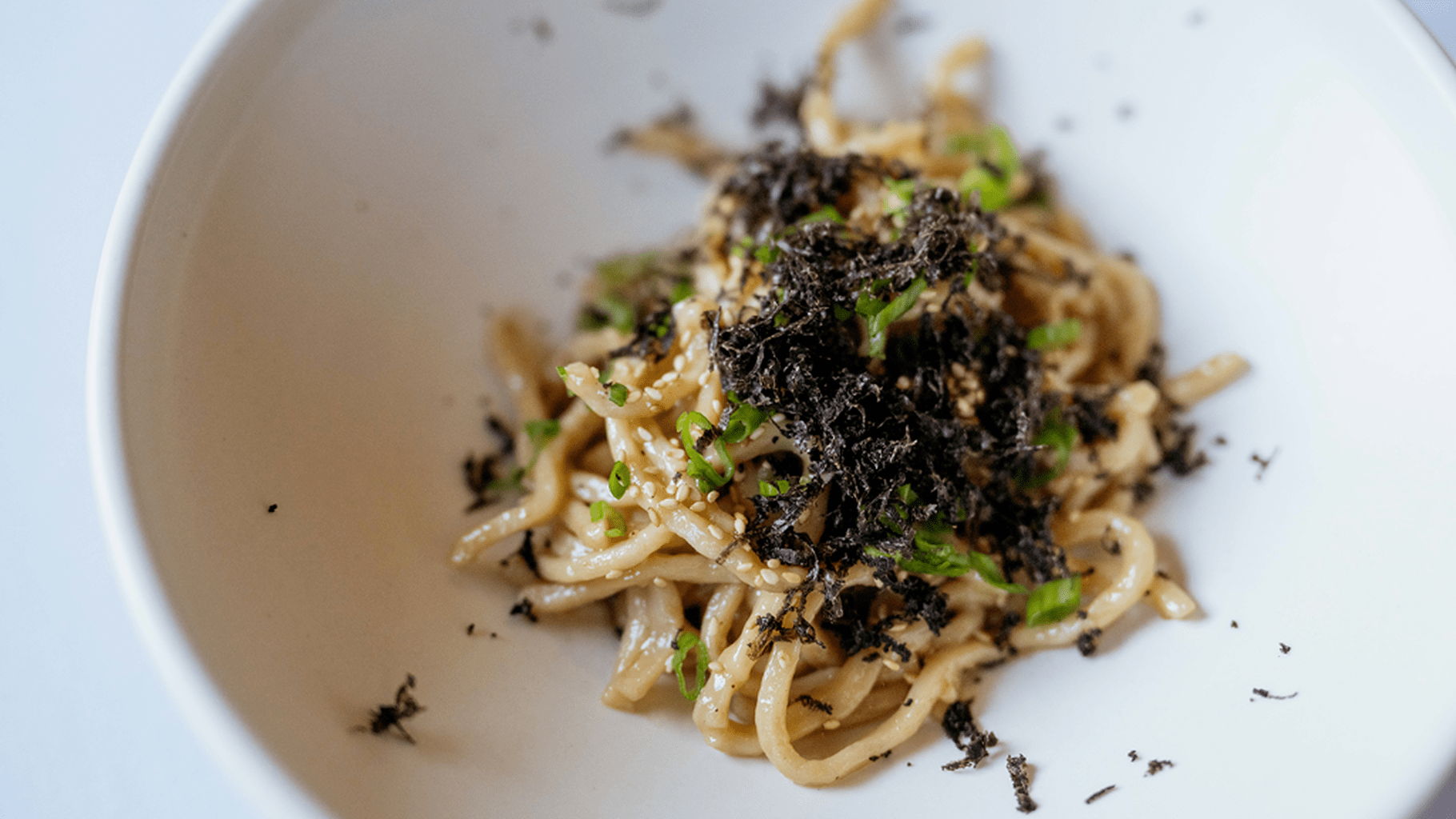Vietnamese Garlic Noodles (M&igrave; X&agrave;o Tỏi)