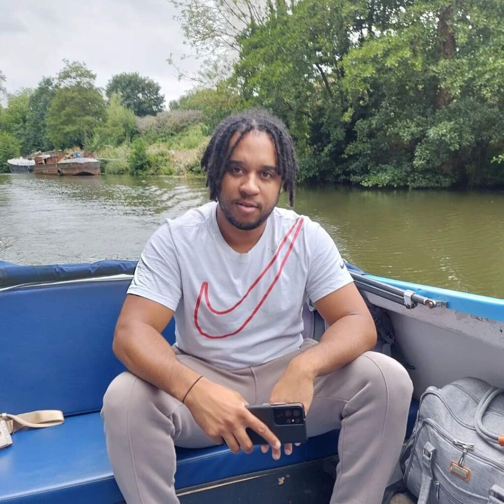 Who is Reggae Selecta UK?