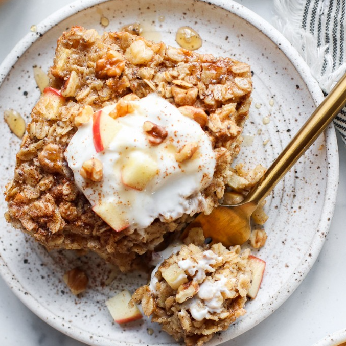 Baked Apple Cinnamon Oatmeal (reel)