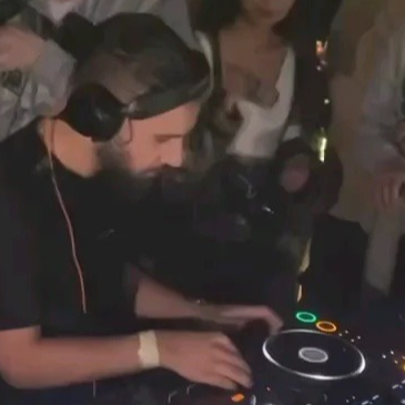 12 Videos from Skrillex's Tokyo Show